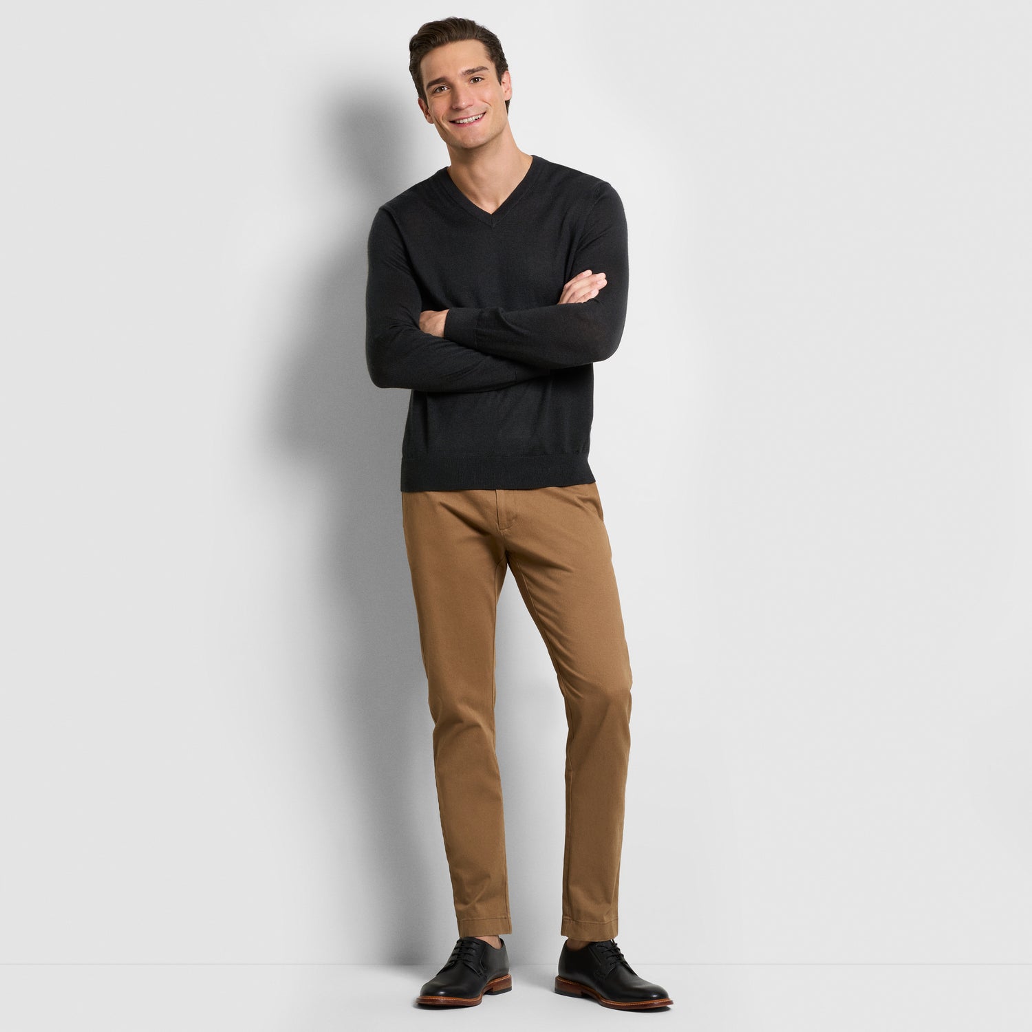 Essential Rhodes Merino V-Neck Sweater – Regular Fit