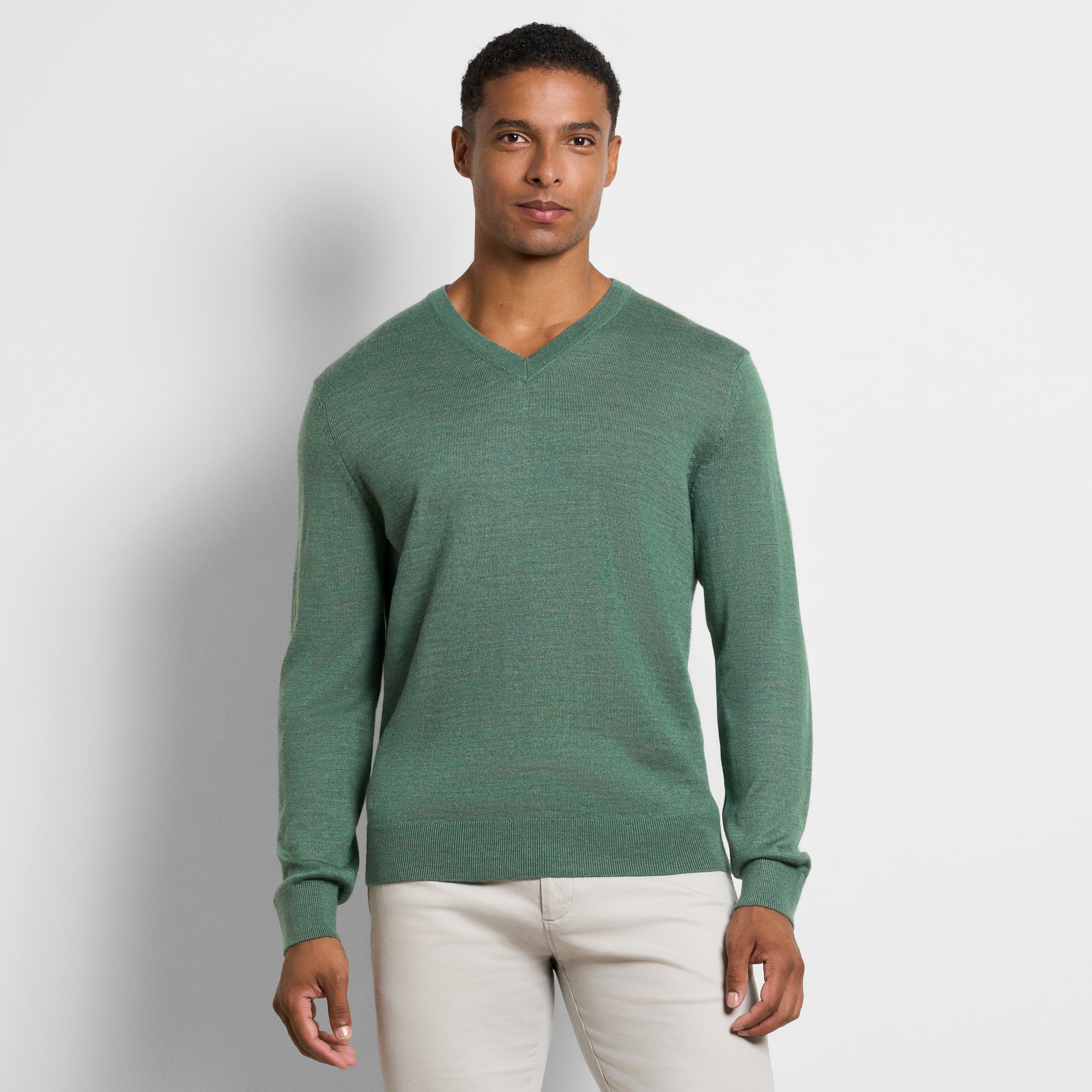 Essential Rhodes Merino V-Neck Sweater – Regular Fit