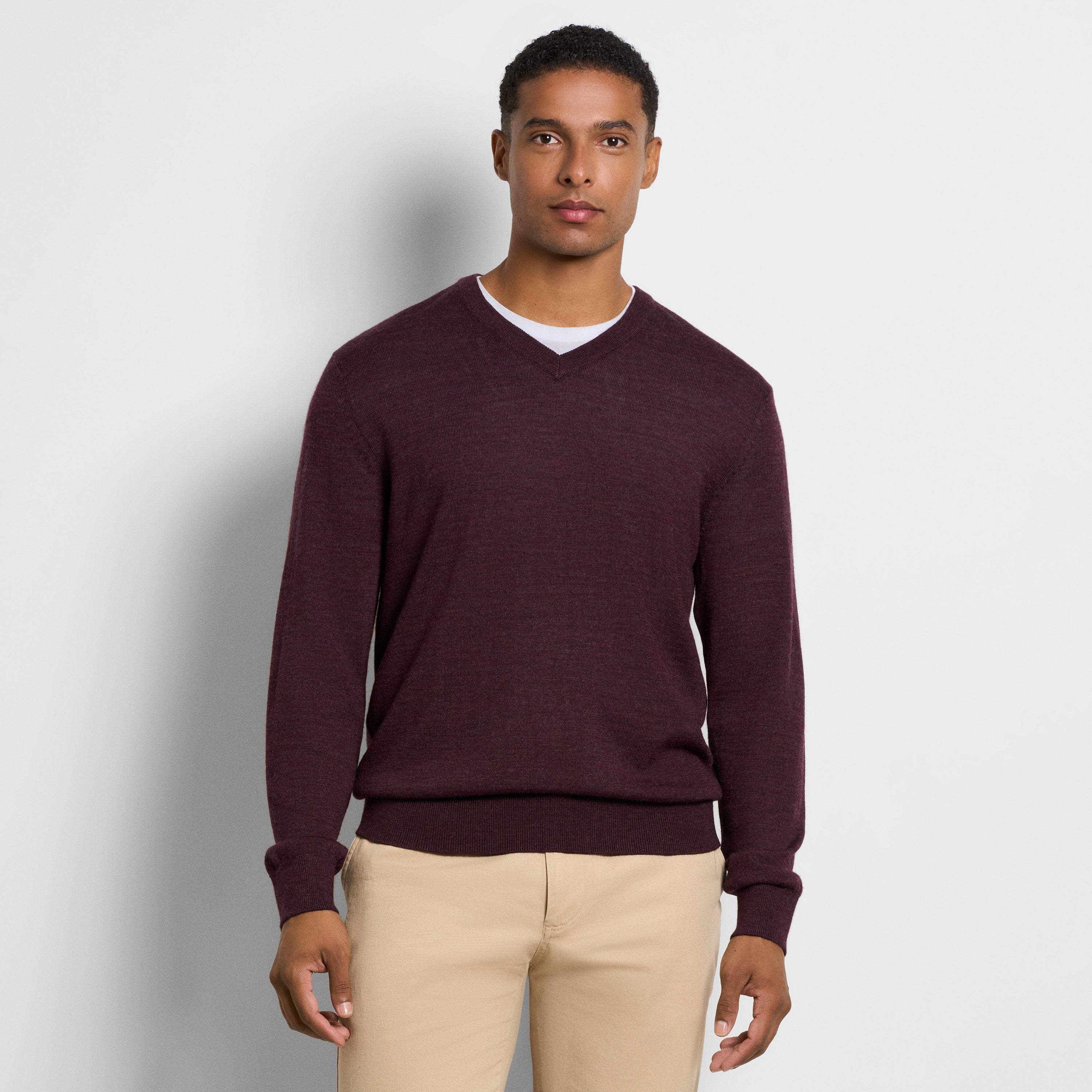 Essential Rhodes Merino V-Neck Sweater – Regular Fit