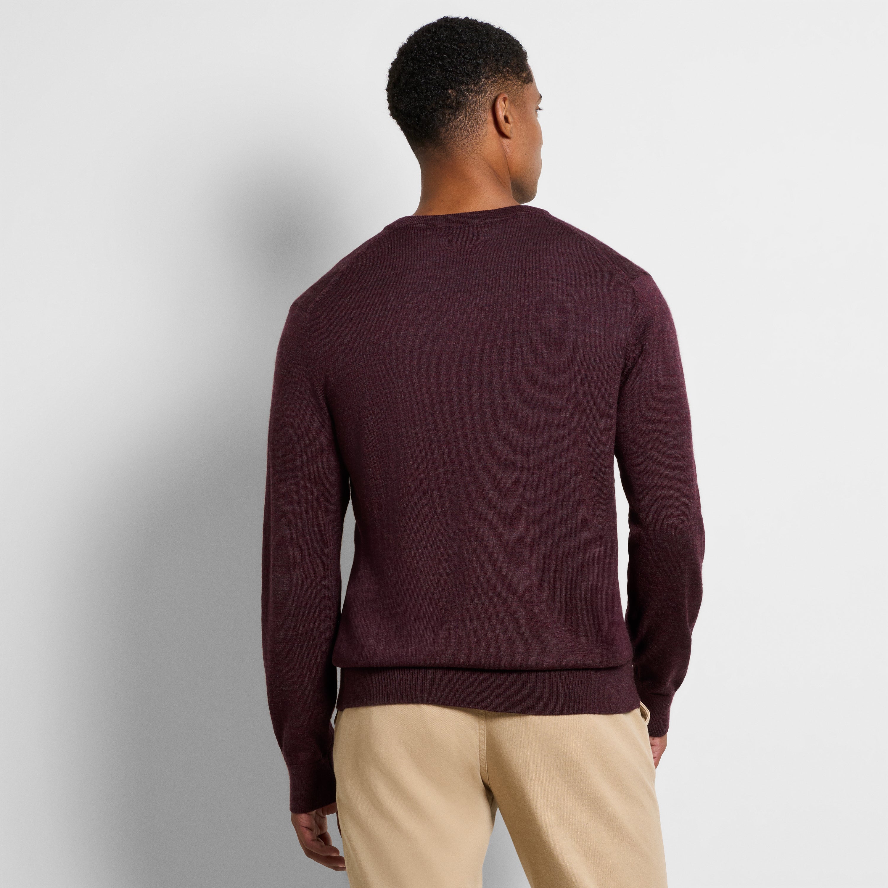 Essential Rhodes Merino V-Neck Sweater – Regular Fit